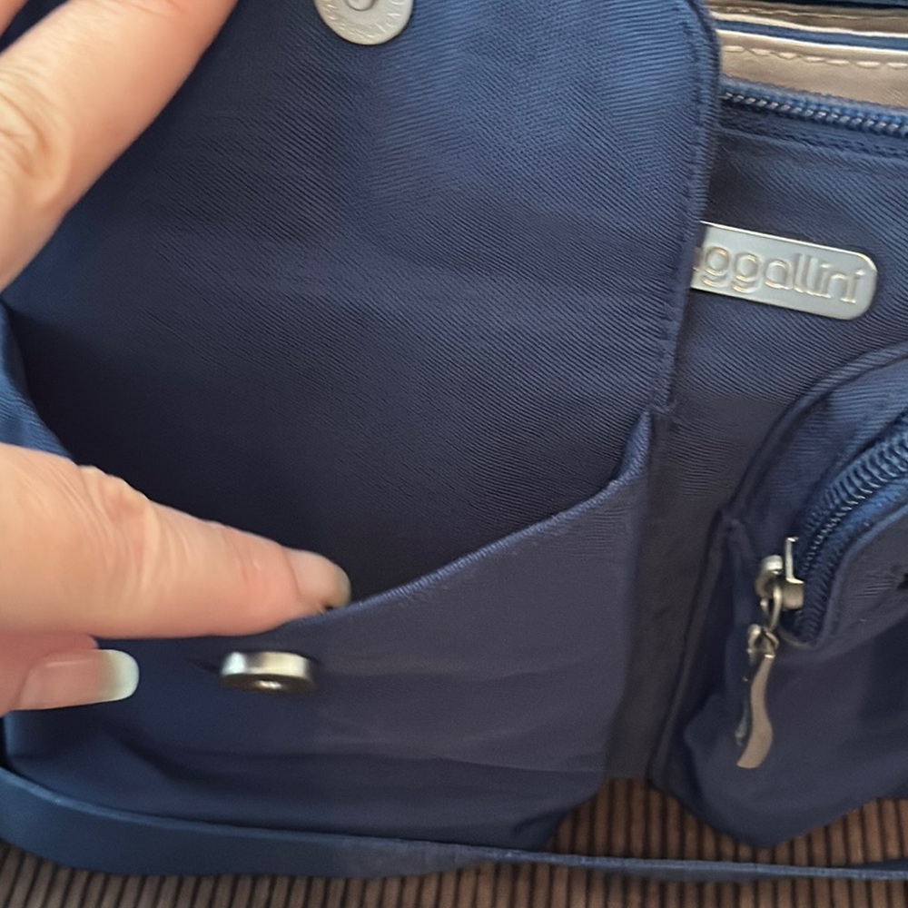 Baggallini Blue Crossbody Bag - Picture 12 of 15